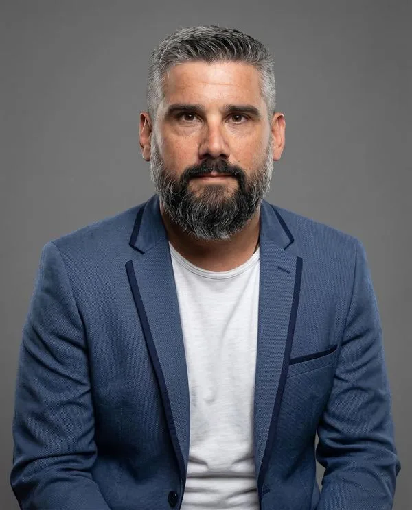 Álvaro Navarro